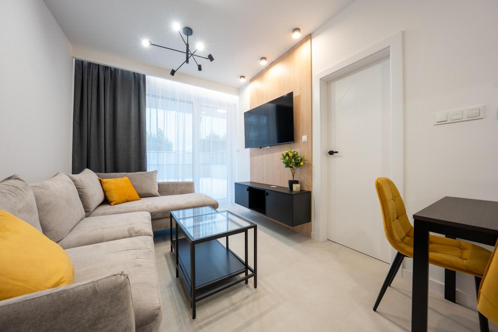 Miodowy Apartament Z Duzym Tarasem W Rewalu, Blisko Morza Extérieur photo