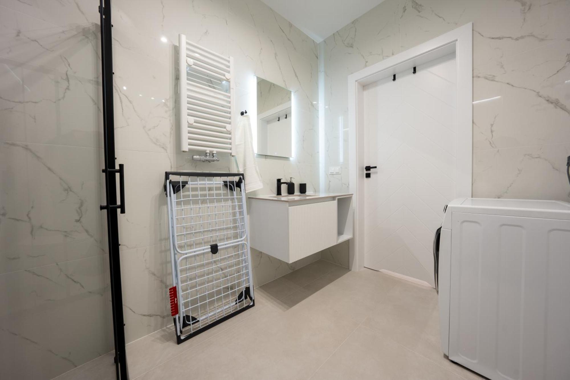Miodowy Apartament Z Duzym Tarasem W Rewalu, Blisko Morza Extérieur photo